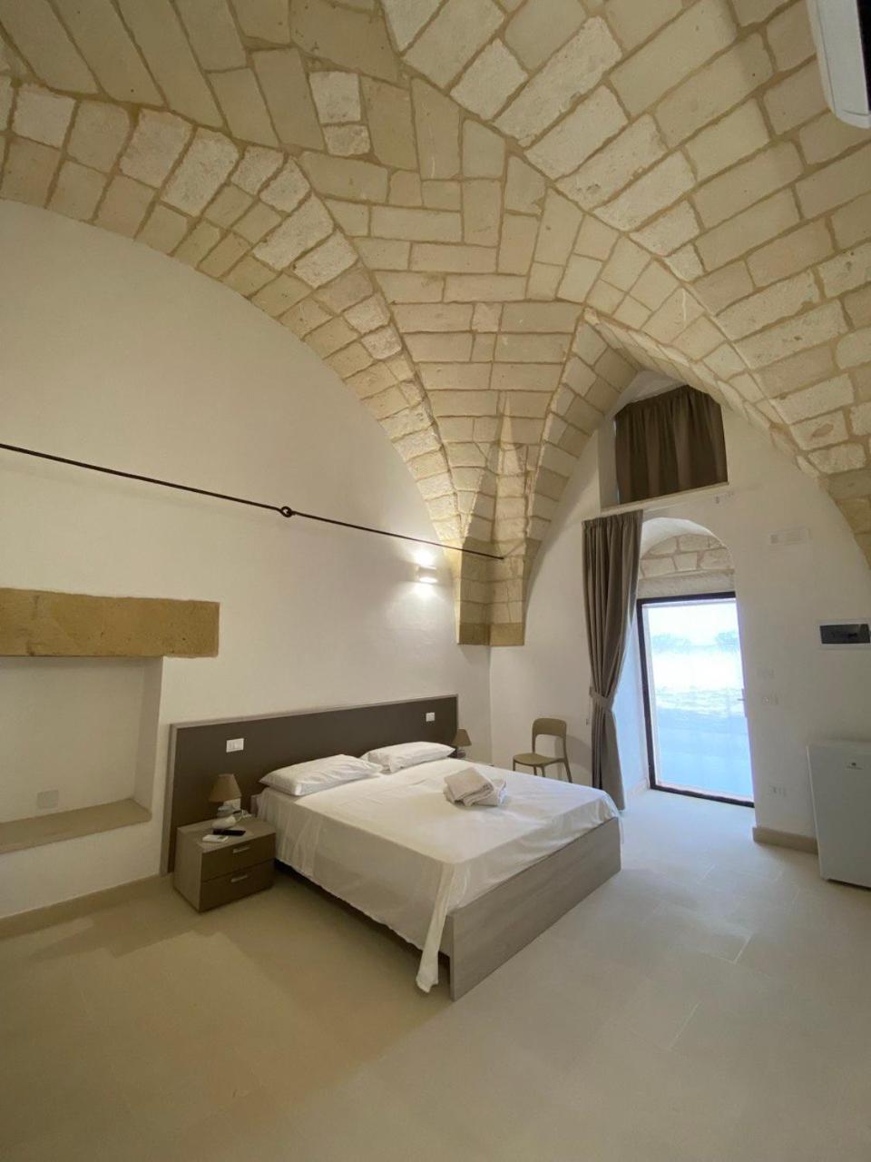Agriturismo Masseria Sbotta Сант-Андреа Экстерьер фото